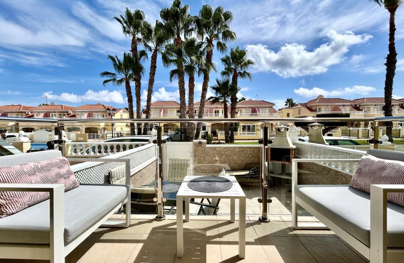 3 soveværelse Byhus til salg i Cabo Roig med swimmingpool garage - € 219.995 (Ref: 10142659)