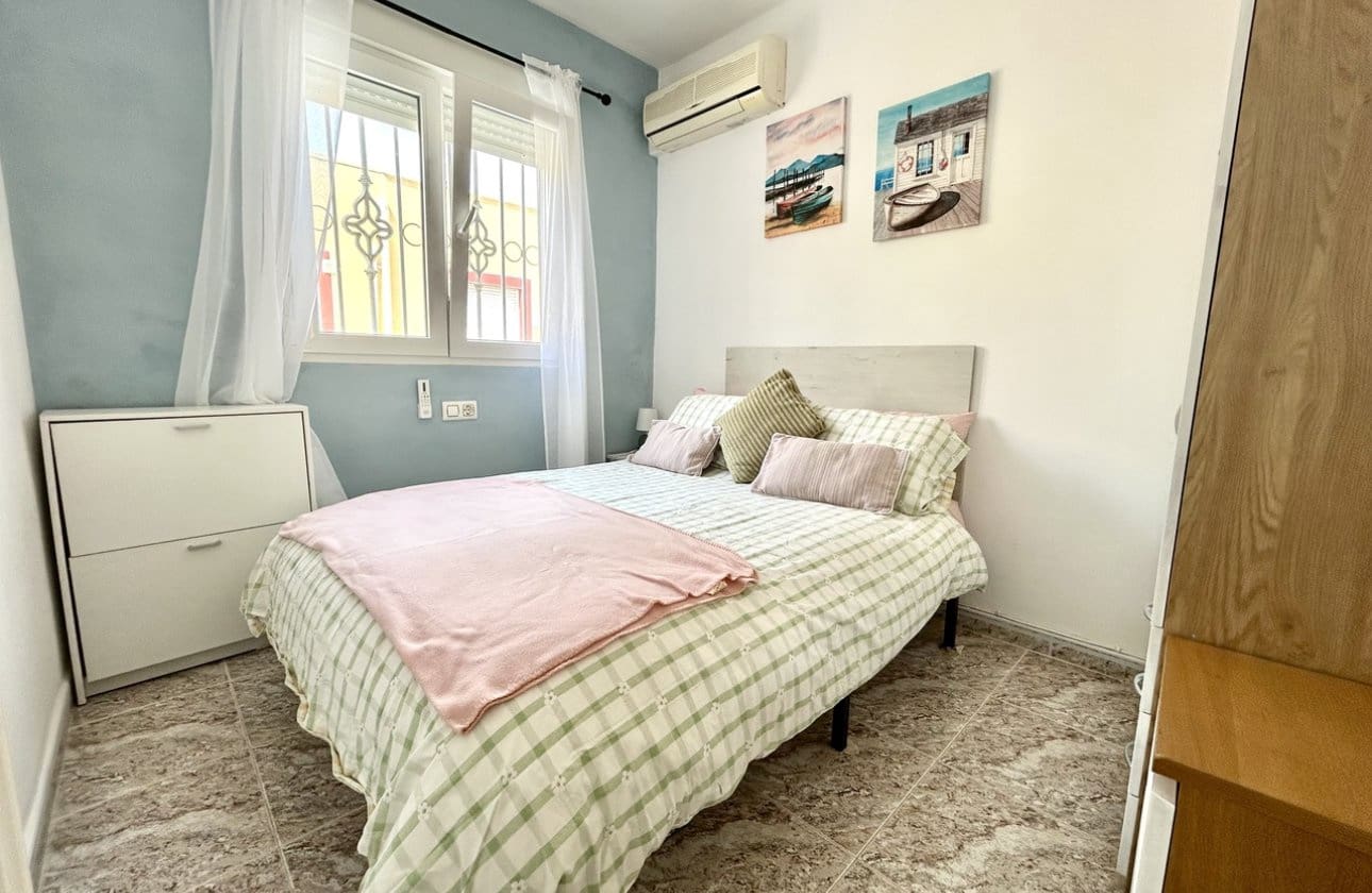 3 soveværelse Byhus til salg i Cabo Roig med swimmingpool garage - € 219.995 (Ref: 10142659)