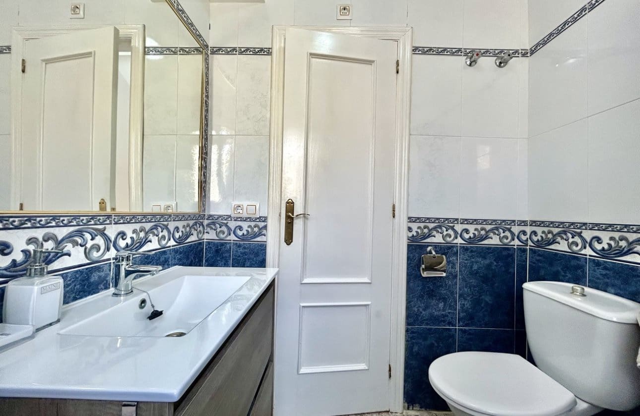 3 soveværelse Byhus til salg i Cabo Roig med swimmingpool garage - € 219.995 (Ref: 10142659)
