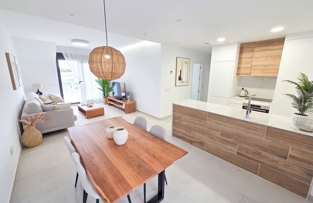 Ático de 2 habitaciones en Pinar de Campoverde, Pilar de la Horadada en venta con piscina - 362.000 € (Ref: 10142661)