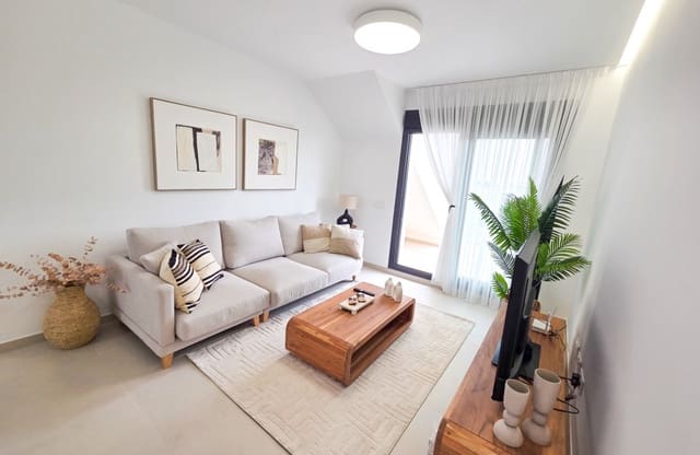 Ático de 2 habitaciones en Pinar de Campoverde, Pilar de la Horadada en venta con piscina - 362.000 € (Ref: 10142661)