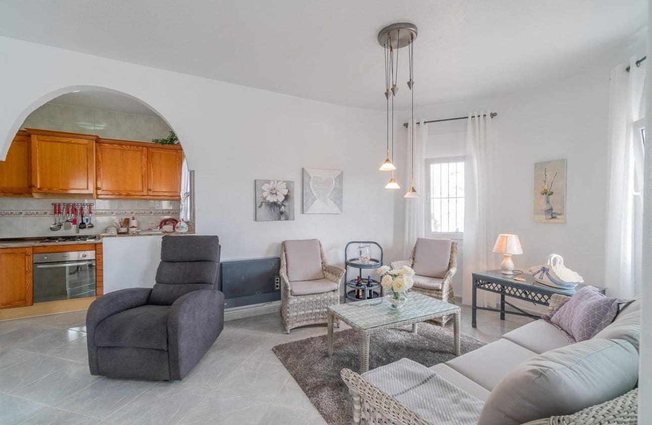 2 soveværelse Villa til salg i La Florida - € 220.000 (Ref: 10147458)
