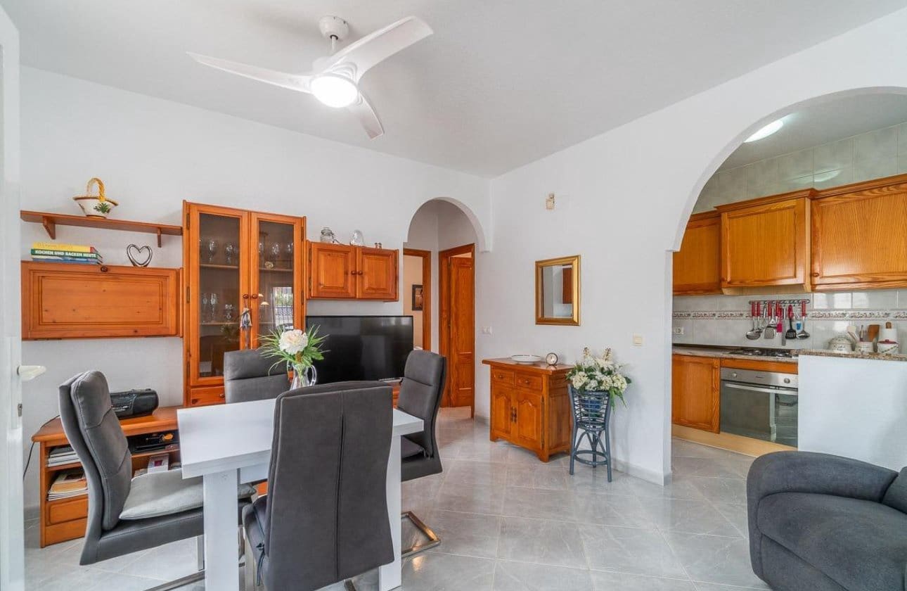 2 soveværelse Villa til salg i La Florida - € 220.000 (Ref: 10147458)