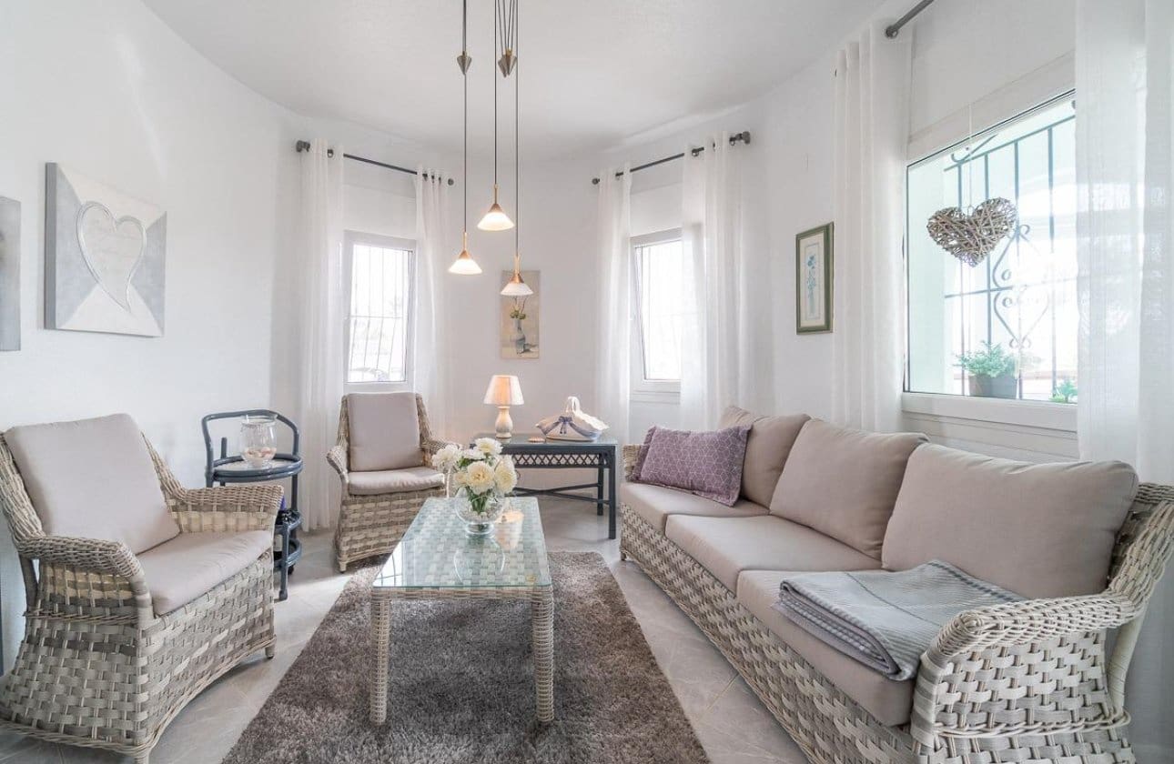 2 soveværelse Villa til salg i La Florida - € 220.000 (Ref: 10147458)