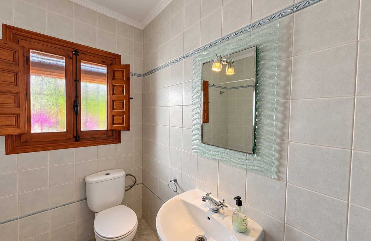 4 bedroom Villa for sale in Cabo Roig with pool garage - € 749,950 (Ref: 10154909)