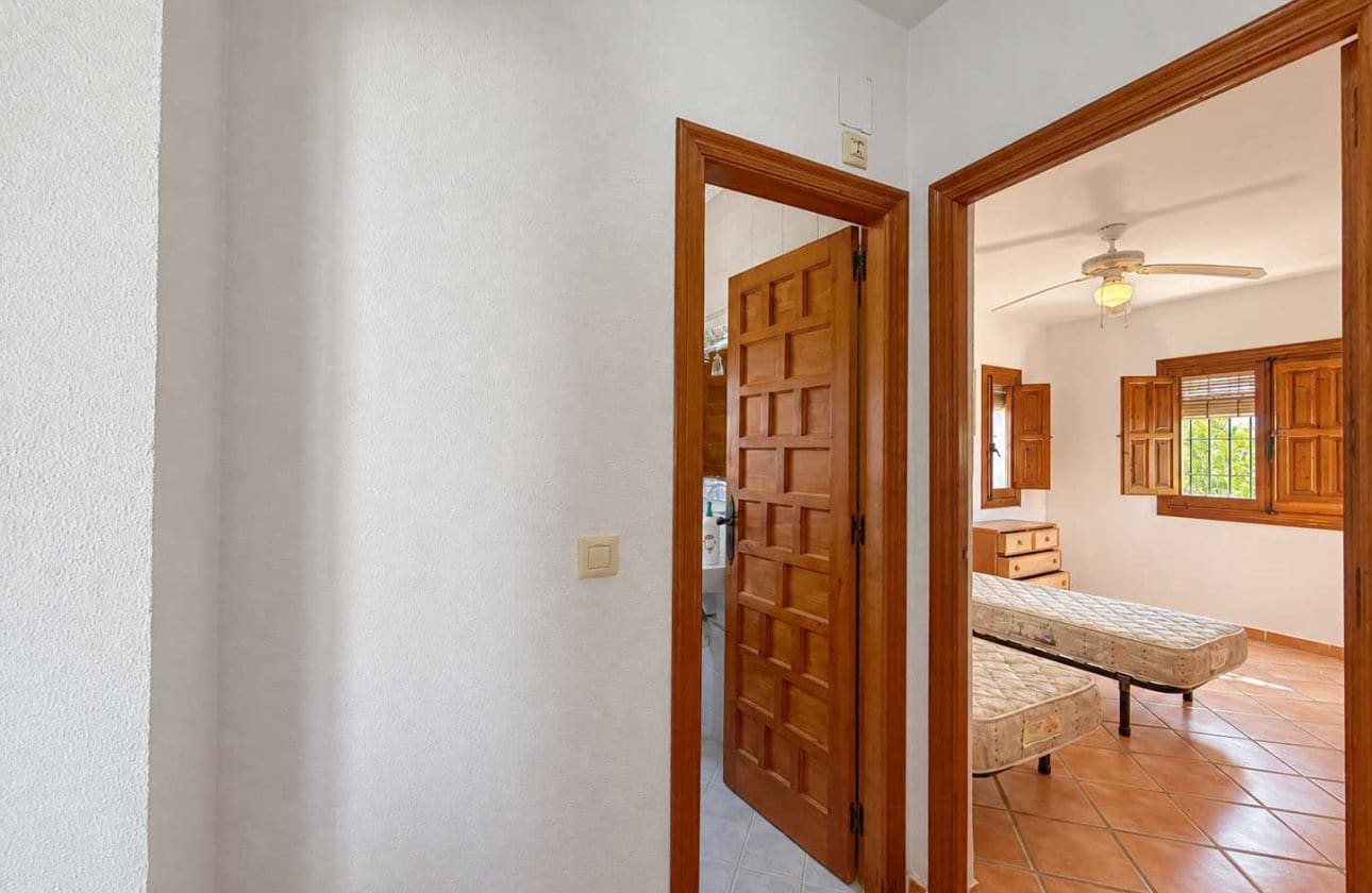 4 bedroom Villa for sale in Cabo Roig with pool garage - € 749,950 (Ref: 10154909)