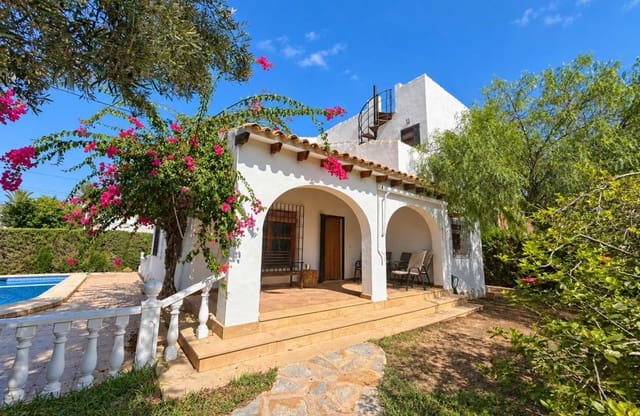 4 bedroom Villa for sale in Cabo Roig, Orihuela with pool garage - € 749,950 (Ref: 10154909)