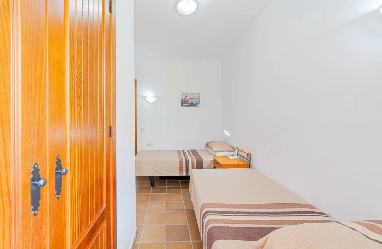 2 camera da letto Appartamento sulla Spiaggia in vendita in Orihuela Costa con piscina garage - 289.000 € (Rif: 10154910)