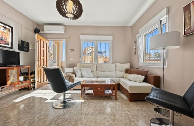 Bungalow de 2 habitaciones en Lomas de Cabo Roig - Los Dolses, Orihuela en venta con piscina - 193.900 € (Ref: 10159749)