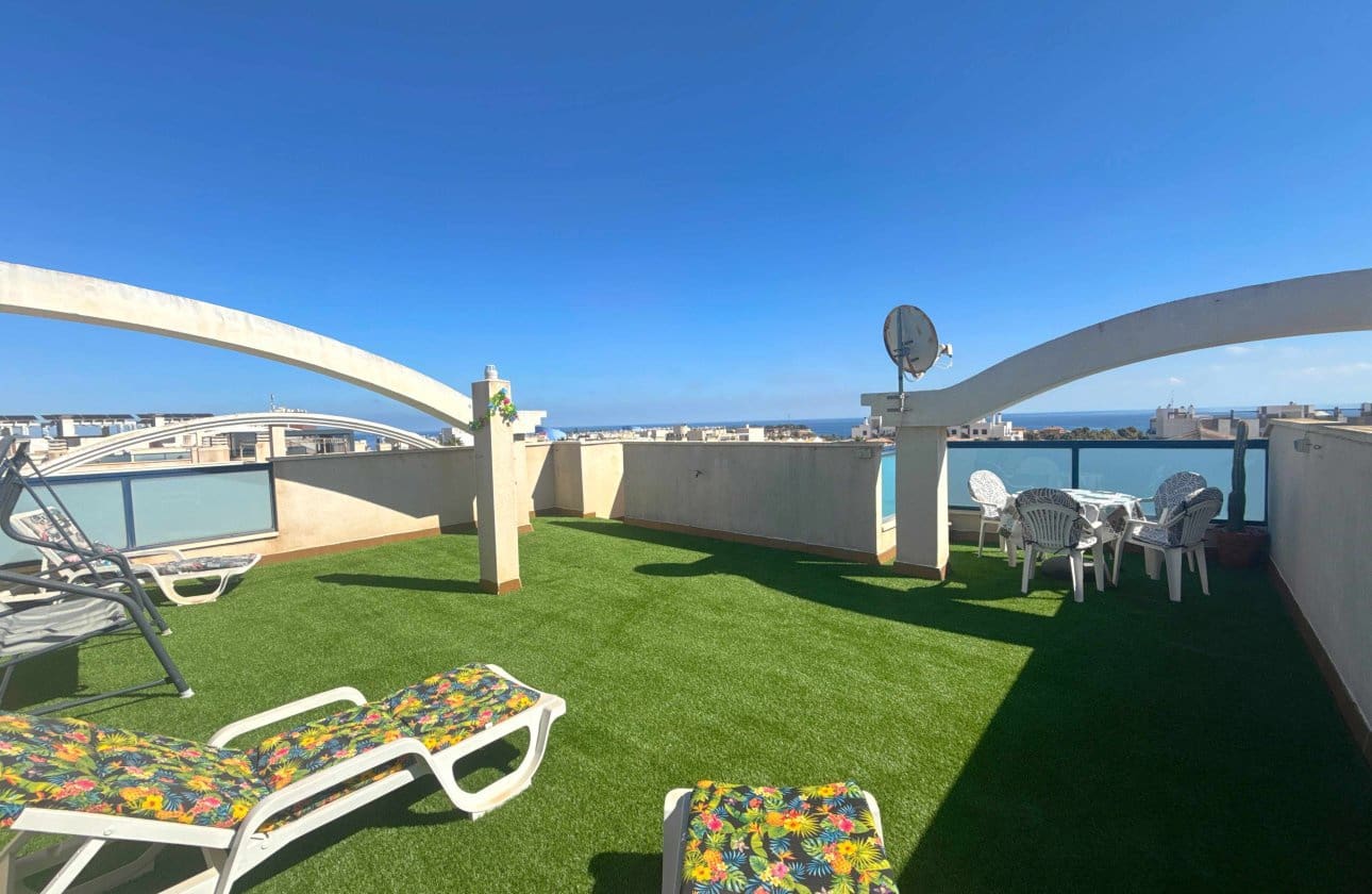2 sovrum Takvåning till salu i Cabo Roig med pool garage - 219 950 € (Ref: 10159751)