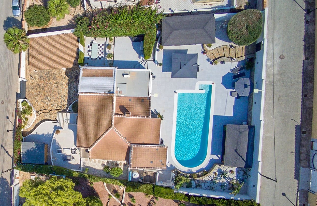 3 bedroom Villa for sale in Villamartin with pool - € 770,000 (Ref: 10164702)