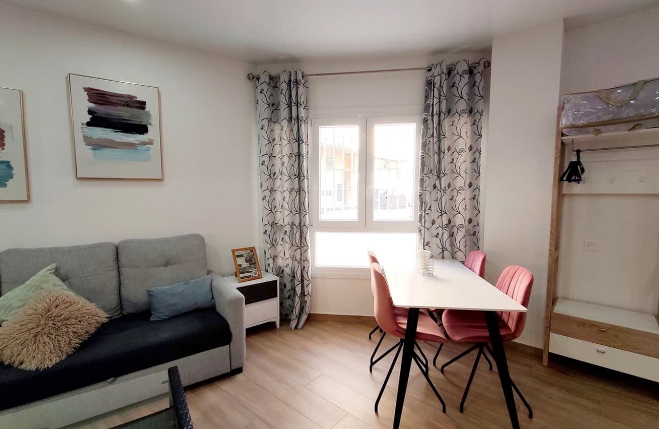 1 chambre Appartement de Plage à vendre à Torrevieja - 156 500 € (Ref: 10168770)