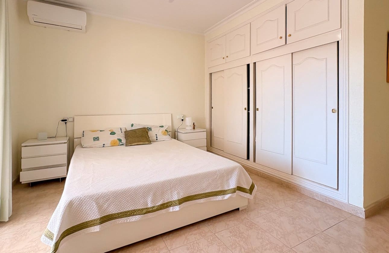 4 bedroom Villa for sale in Ciudad Quesada with pool - € 695,000 (Ref: 10171095)