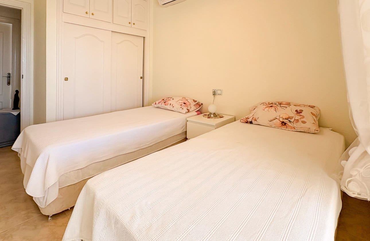 4 bedroom Villa for sale in Ciudad Quesada with pool - € 695,000 (Ref: 10171095)