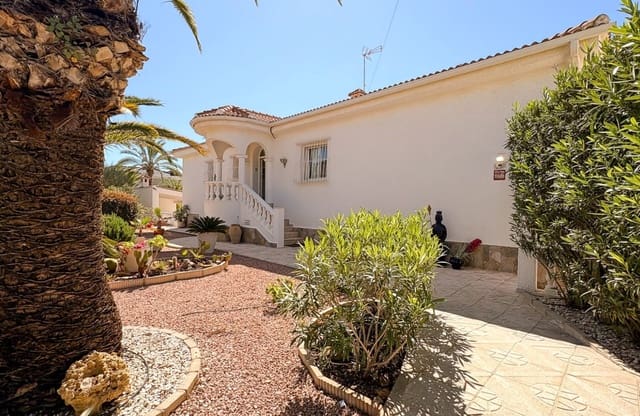 4 bedroom Villa for sale in Ciudad Quesada, Rojales with pool - € 695,000 (Ref: 10171095)