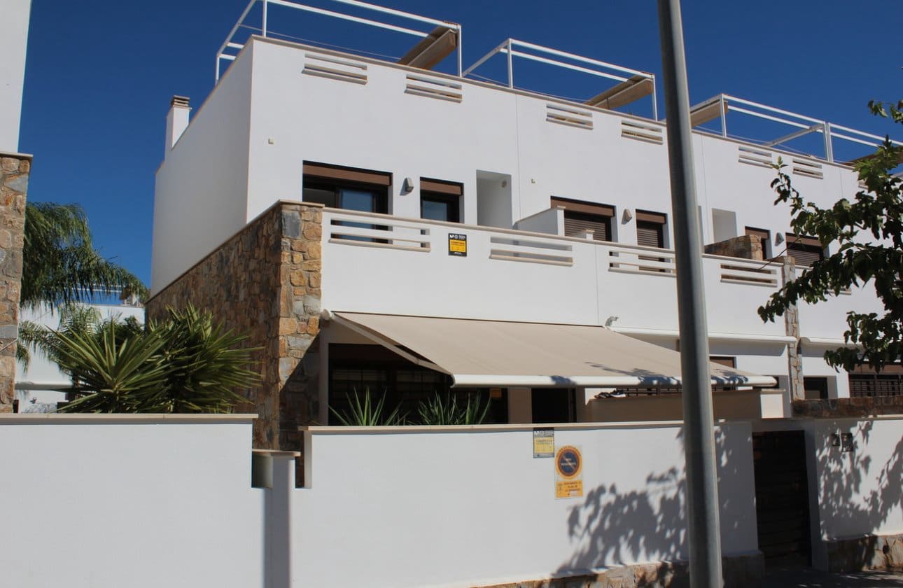 3 slaapkamer Huis te koop in Torre de la Horadada met zwembad garage - € 429.995 (Ref: 10171096)