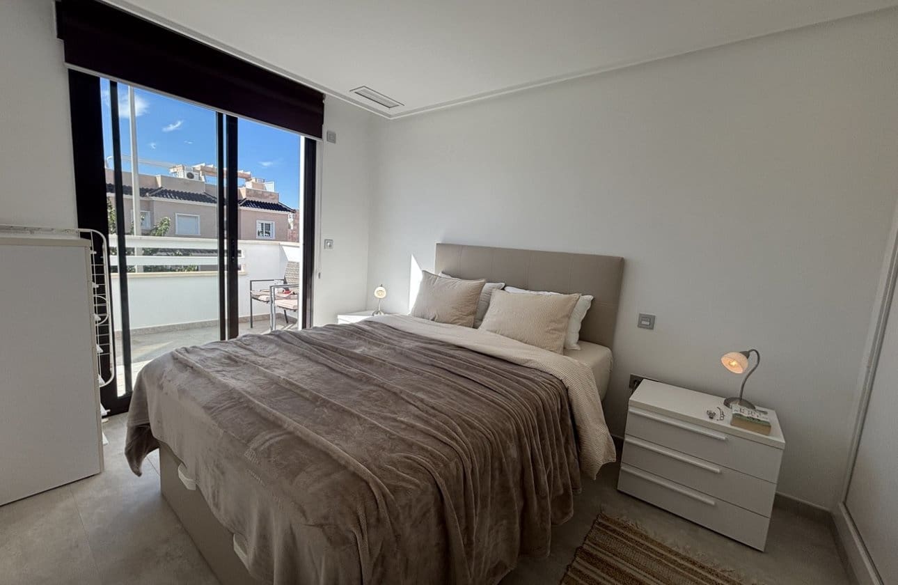 3 slaapkamer Huis te koop in Torre de la Horadada met zwembad garage - € 429.995 (Ref: 10171096)