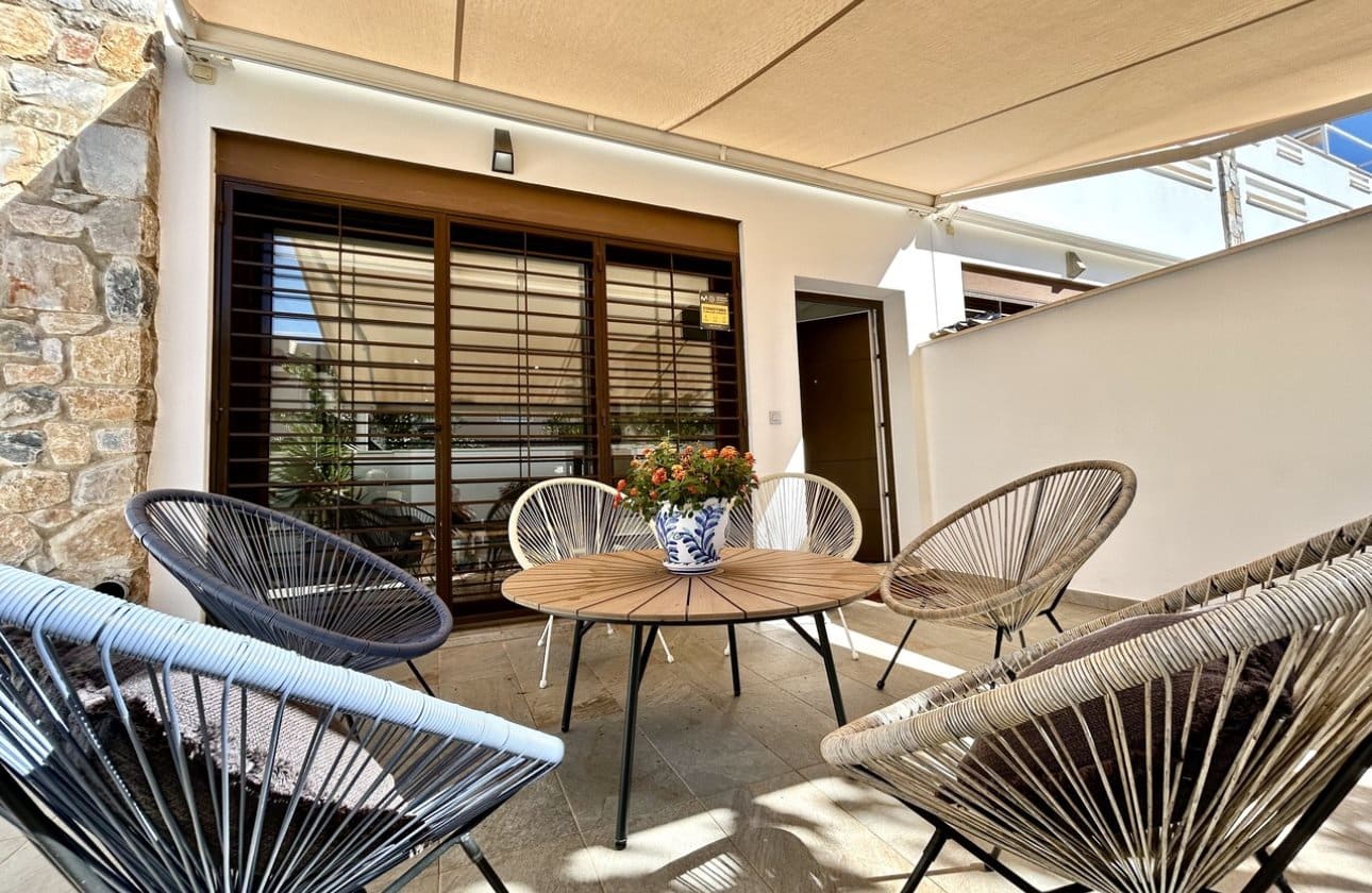 3 slaapkamer Huis te koop in Torre de la Horadada met zwembad garage - € 429.995 (Ref: 10171096)