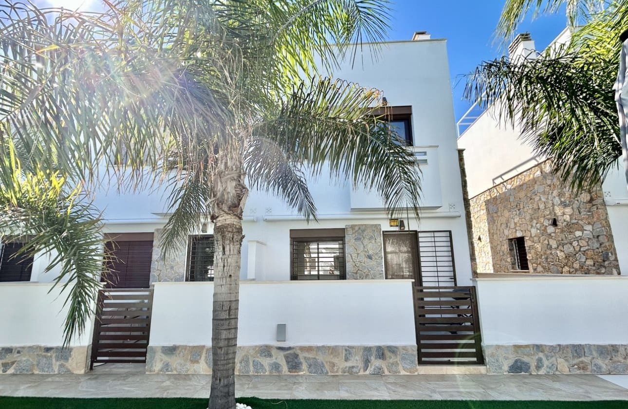 3 slaapkamer Huis te koop in Torre de la Horadada met zwembad garage - € 429.995 (Ref: 10171096)
