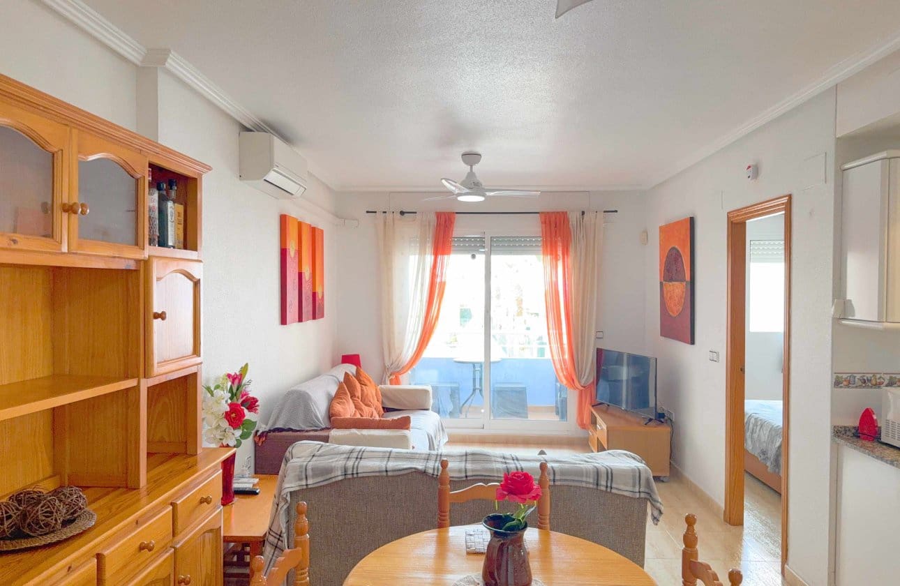 2 Zimmer Apartment zu verkaufen in Cabo Roig mit Pool Garage - 184.950 € (Ref: 10173994)