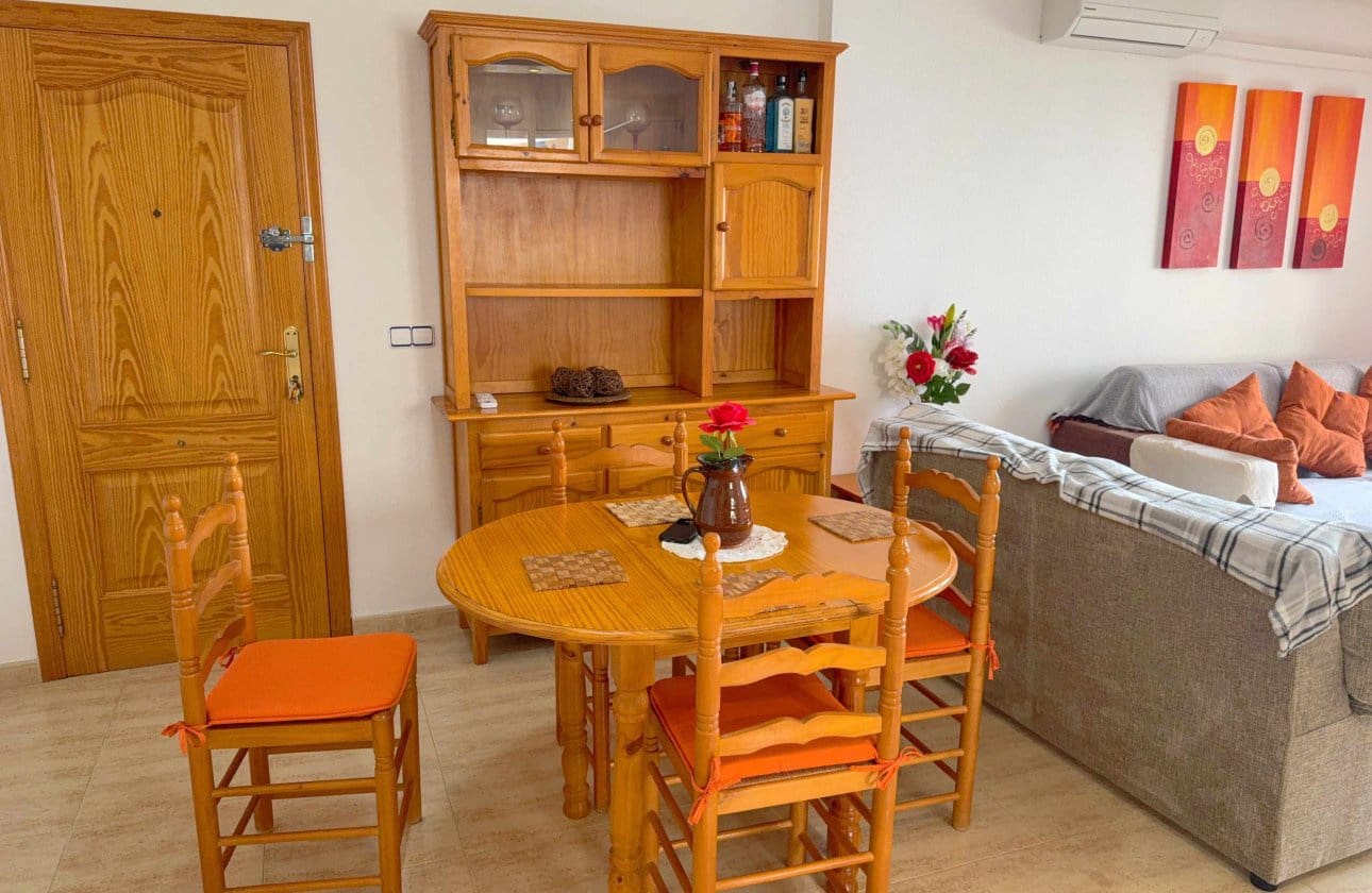 2 Zimmer Apartment zu verkaufen in Cabo Roig mit Pool Garage - 184.950 € (Ref: 10173994)