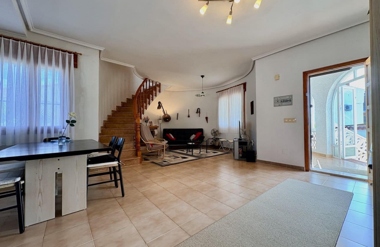 3 sypialnia Willa na sprzedaż w Ciudad Quesada z garażem - 320 000 € (Ref: 10176881)