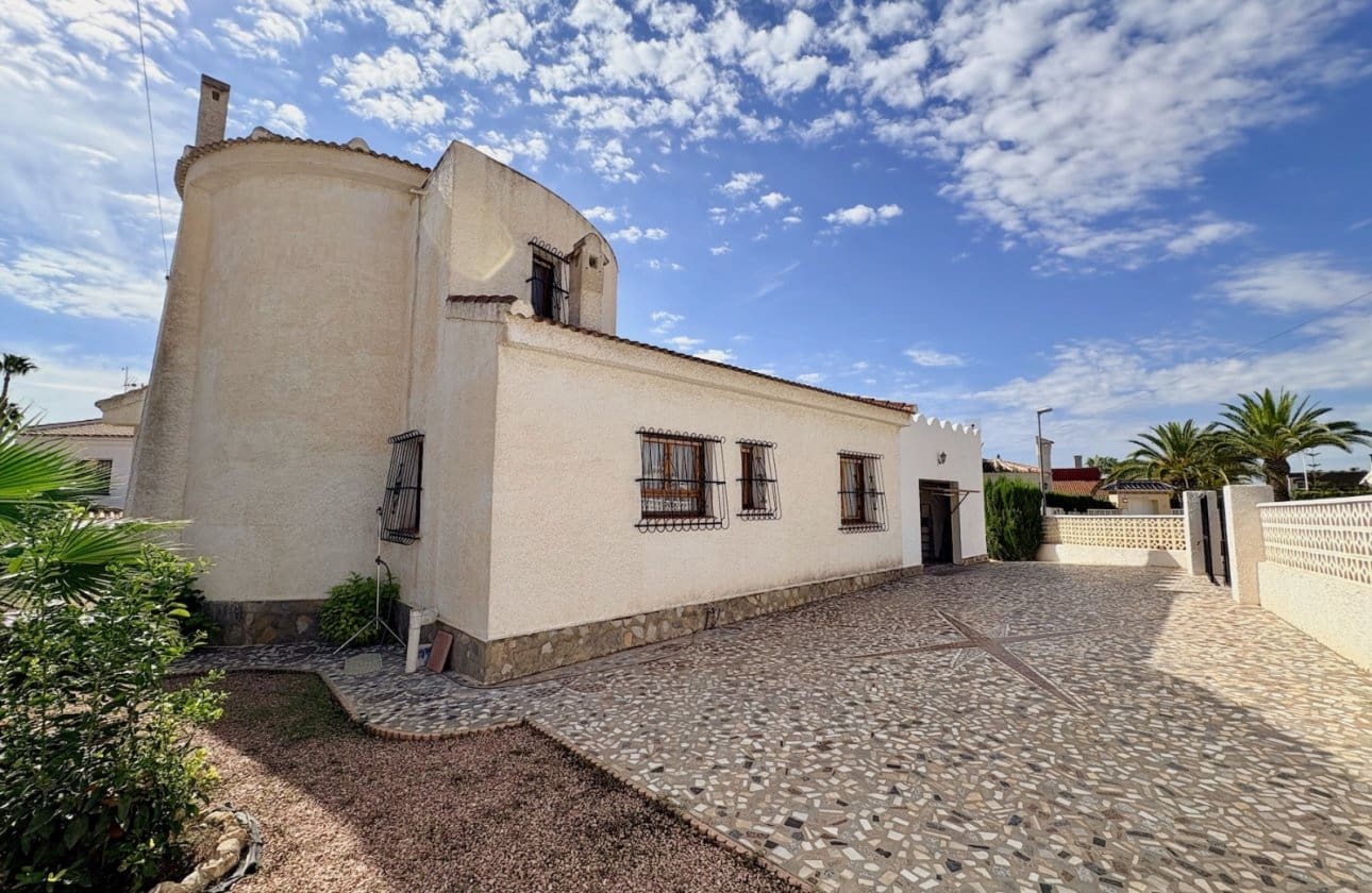 3 sypialnia Willa na sprzedaż w Ciudad Quesada z garażem - 320 000 € (Ref: 10176881)