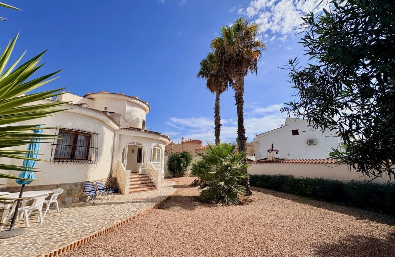 3 sypialnia Willa na sprzedaż w Ciudad Quesada z garażem - 320 000 € (Ref: 10176881)