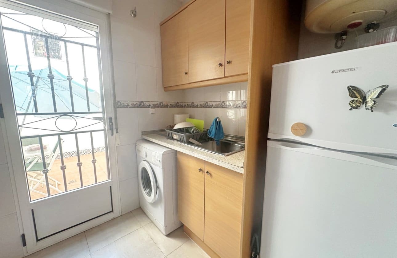 2 soverom Bungalow til salgs i Torrevieja med svømmebasseng - € 162 500 (Ref: 10177498)