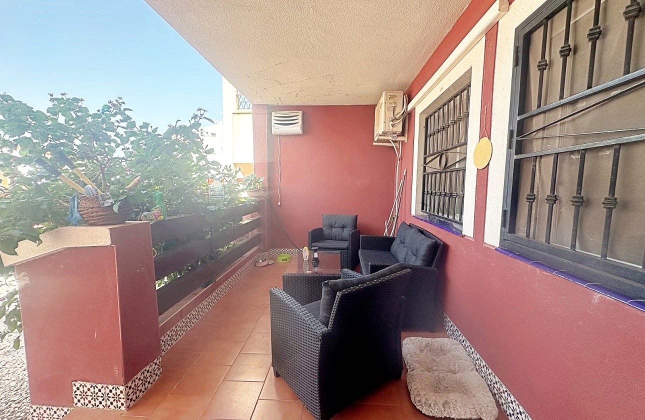 2 soverom Bungalow til salgs i Torrevieja med svømmebasseng - € 162 500 (Ref: 10177498)
