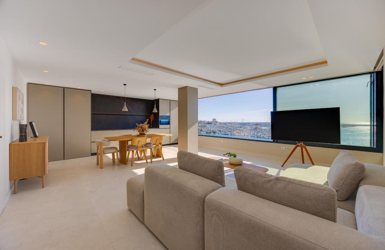 2 soveværelse Strandlejlighed til salg i Torrevieja med swimmingpool - € 550.000 (Ref: 10177500)