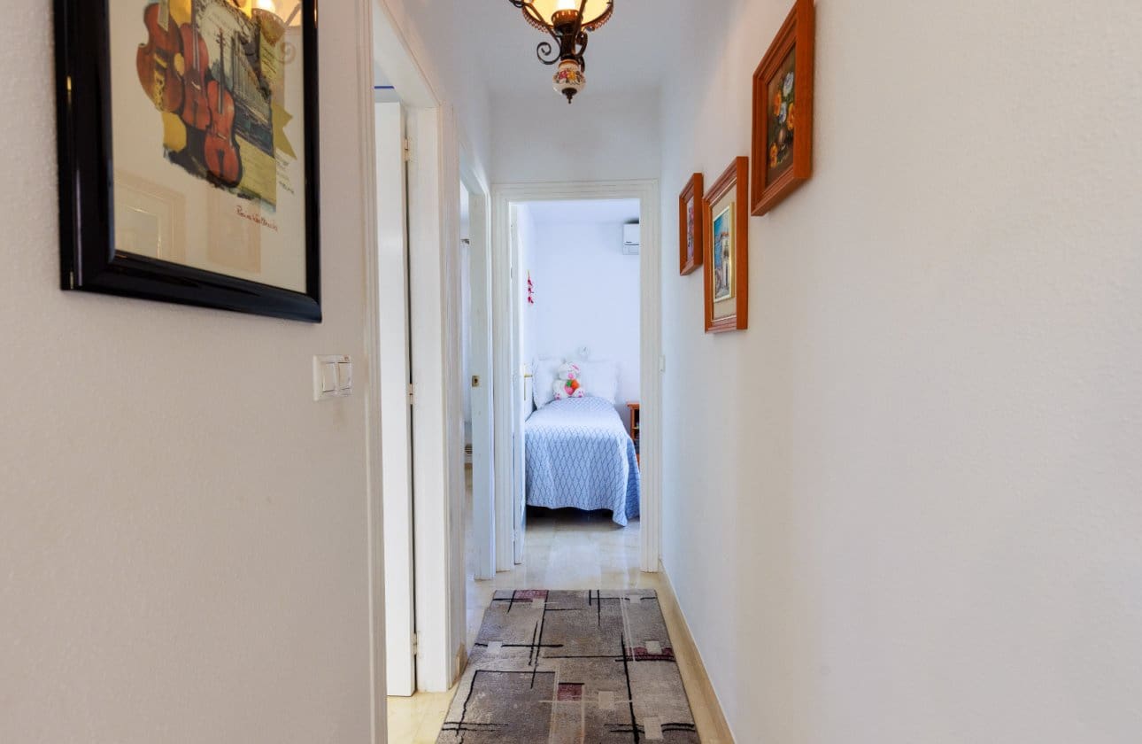 3 soveværelse Villa til salg i Orihuela Costa med swimmingpool garage - € 374.900 (Ref: 10187503)