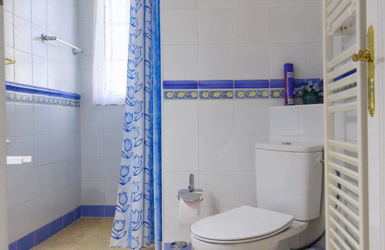 3 soveværelse Villa til salg i Orihuela Costa med swimmingpool garage - € 374.900 (Ref: 10187503)