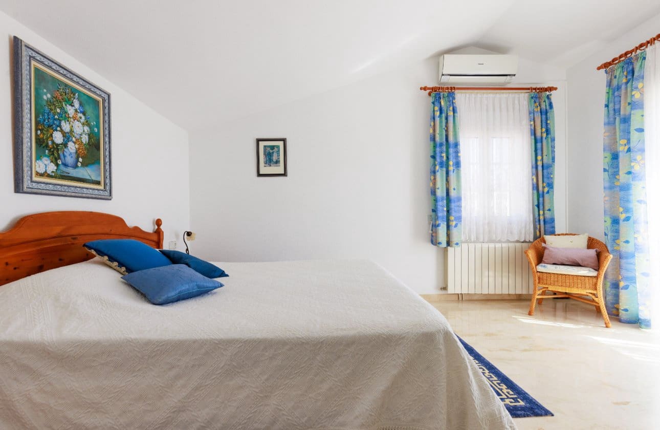 3 soveværelse Villa til salg i Orihuela Costa med swimmingpool garage - € 374.900 (Ref: 10187503)