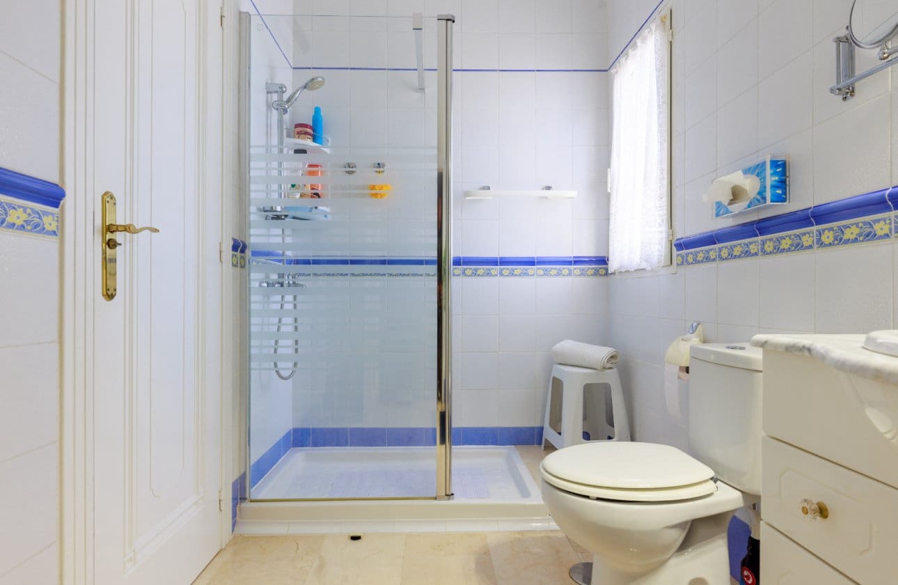 3 soveværelse Villa til salg i Orihuela Costa med swimmingpool garage - € 374.900 (Ref: 10187503)