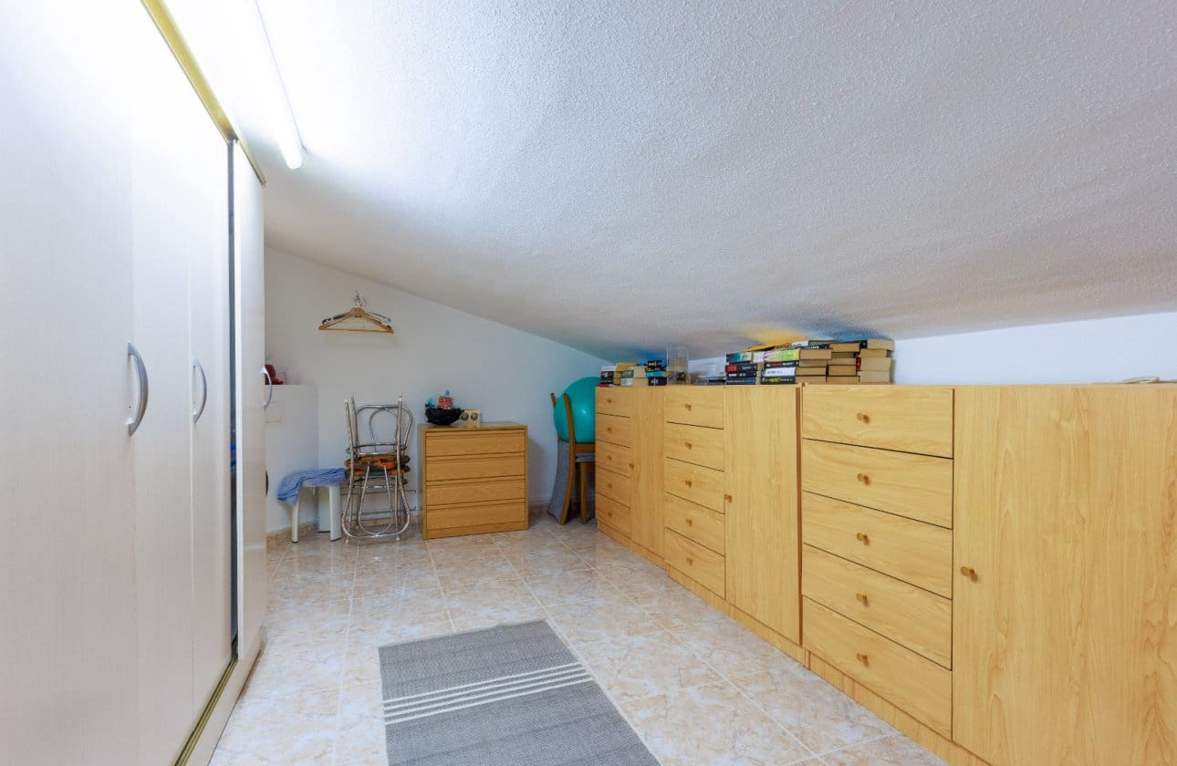 3 soveværelse Villa til salg i Orihuela Costa med swimmingpool garage - € 374.900 (Ref: 10187503)