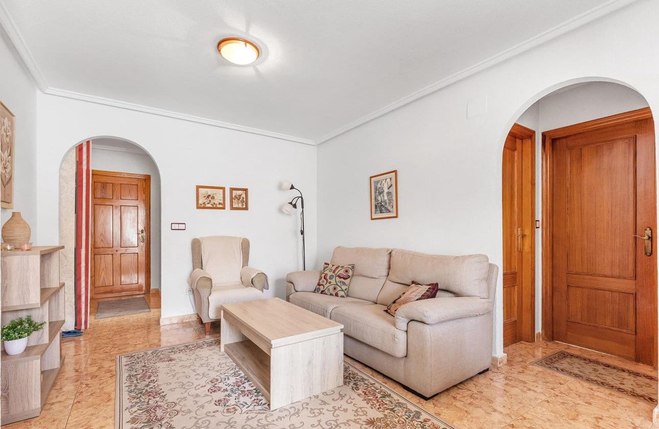 Ático de 3 habitaciones en Torrevieja en venta con piscina garaje - 175.000 € (Ref: 10187504)