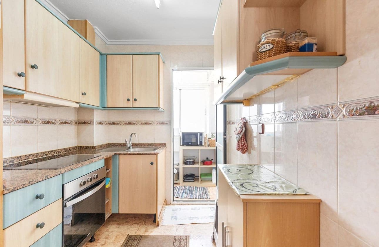 Ático de 3 habitaciones en Torrevieja en venta con piscina garaje - 175.000 € (Ref: 10187504)