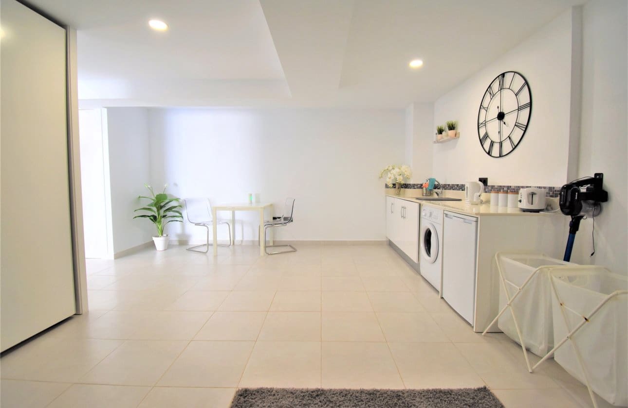 3 bedroom Villa for sale in Villamartin with pool - € 475,000 (Ref: 8966225)