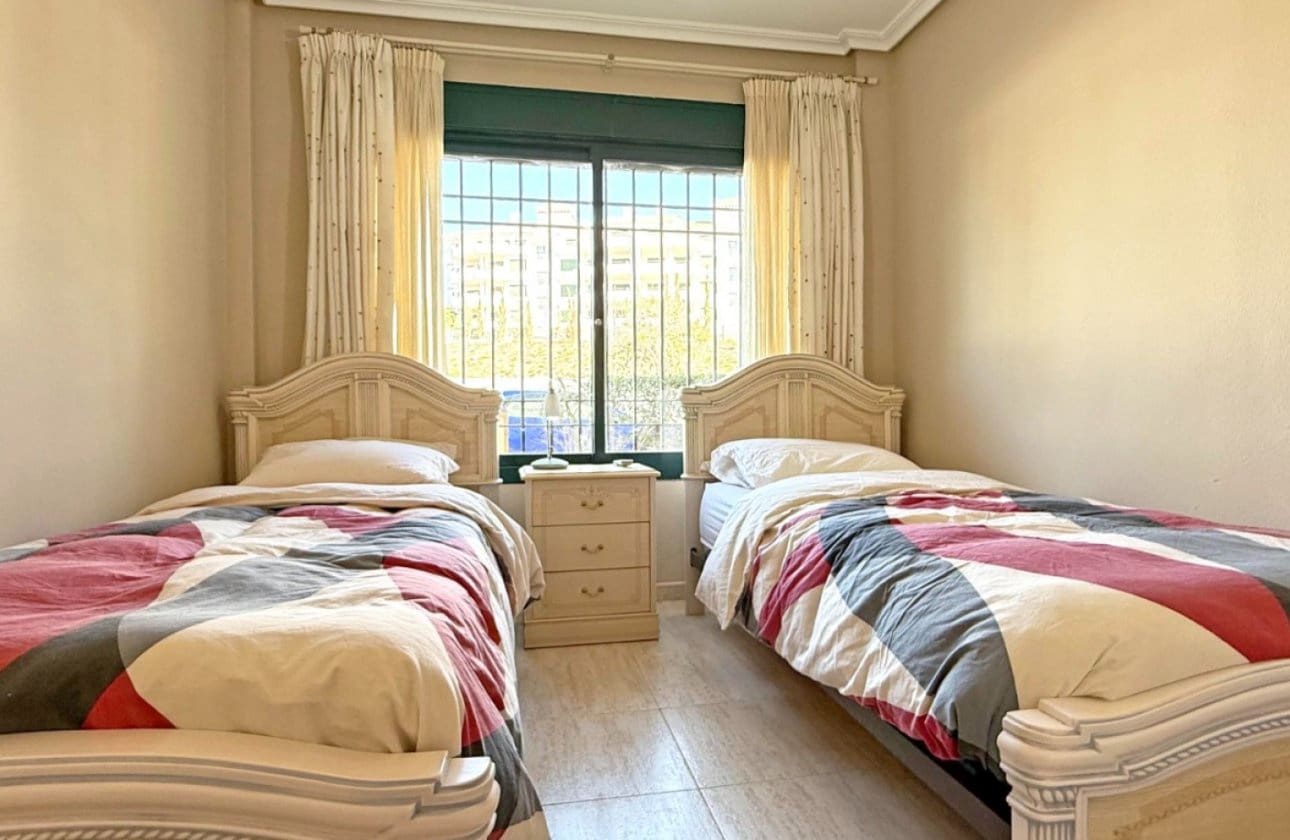 2 bedroom Apartment for sale in Campoamor with pool - € 215,000 (Ref: 8966240)