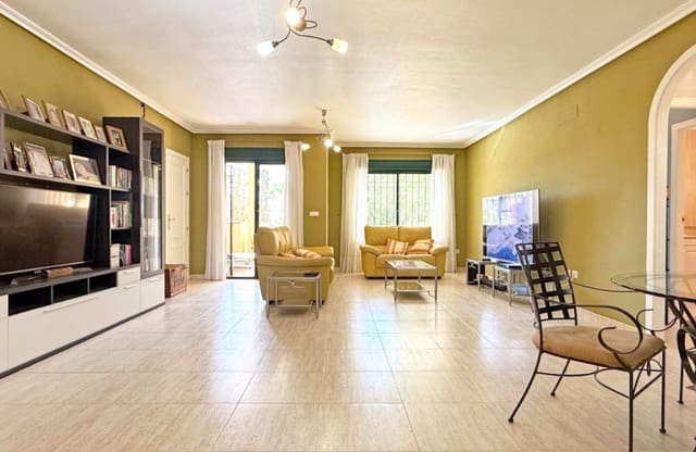 2 soveværelse Lejlighed til salg i Campoamor, Orihuela med swimmingpool - € 215.000 (Ref: 8966240)