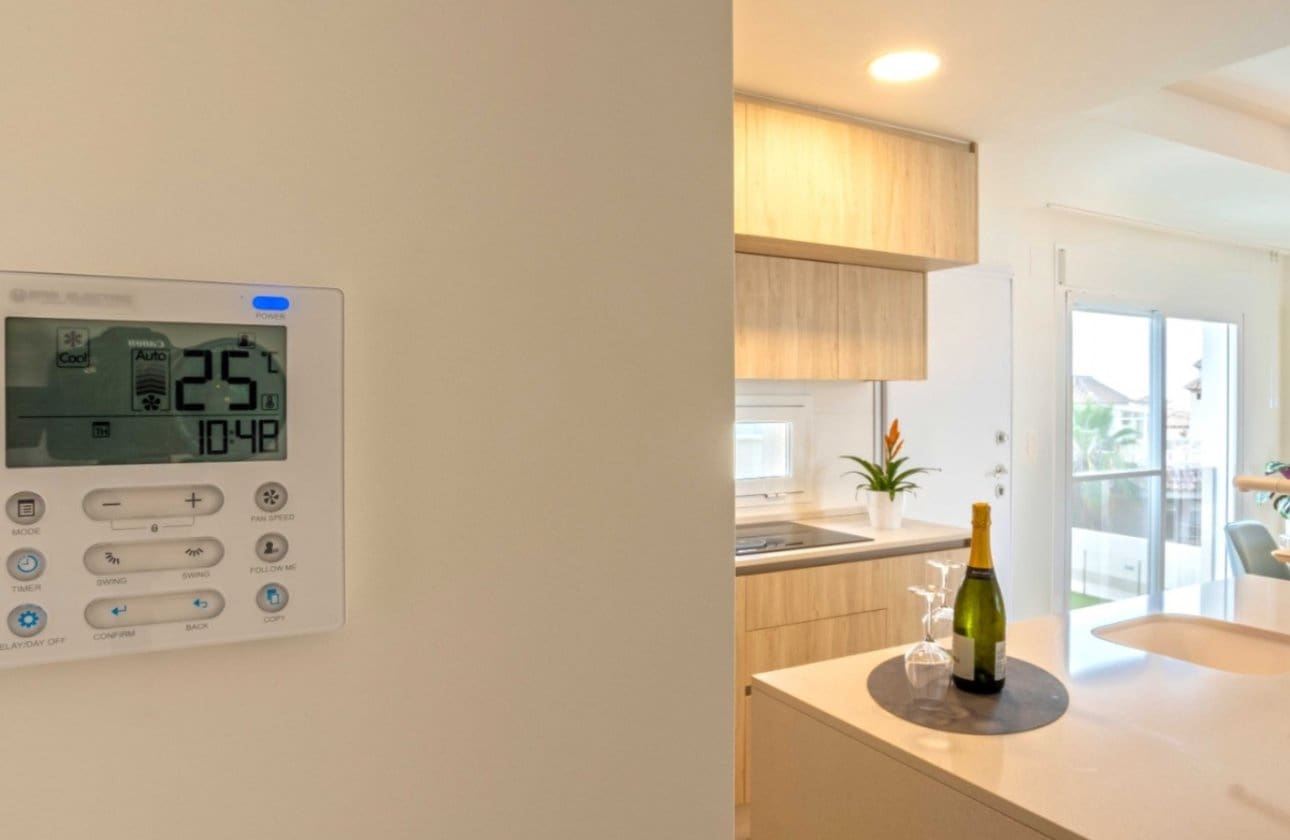 2 sypialnia Penthouse na sprzedaż w Villamartin z basenem - 299 950 € (Ref: 8966242)