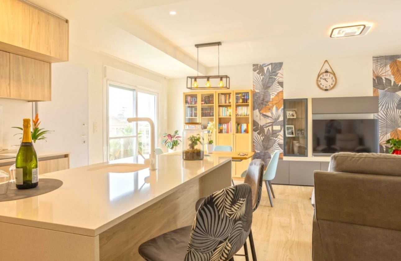 2 sypialnia Penthouse na sprzedaż w Villamartin z basenem - 299 950 € (Ref: 8966242)