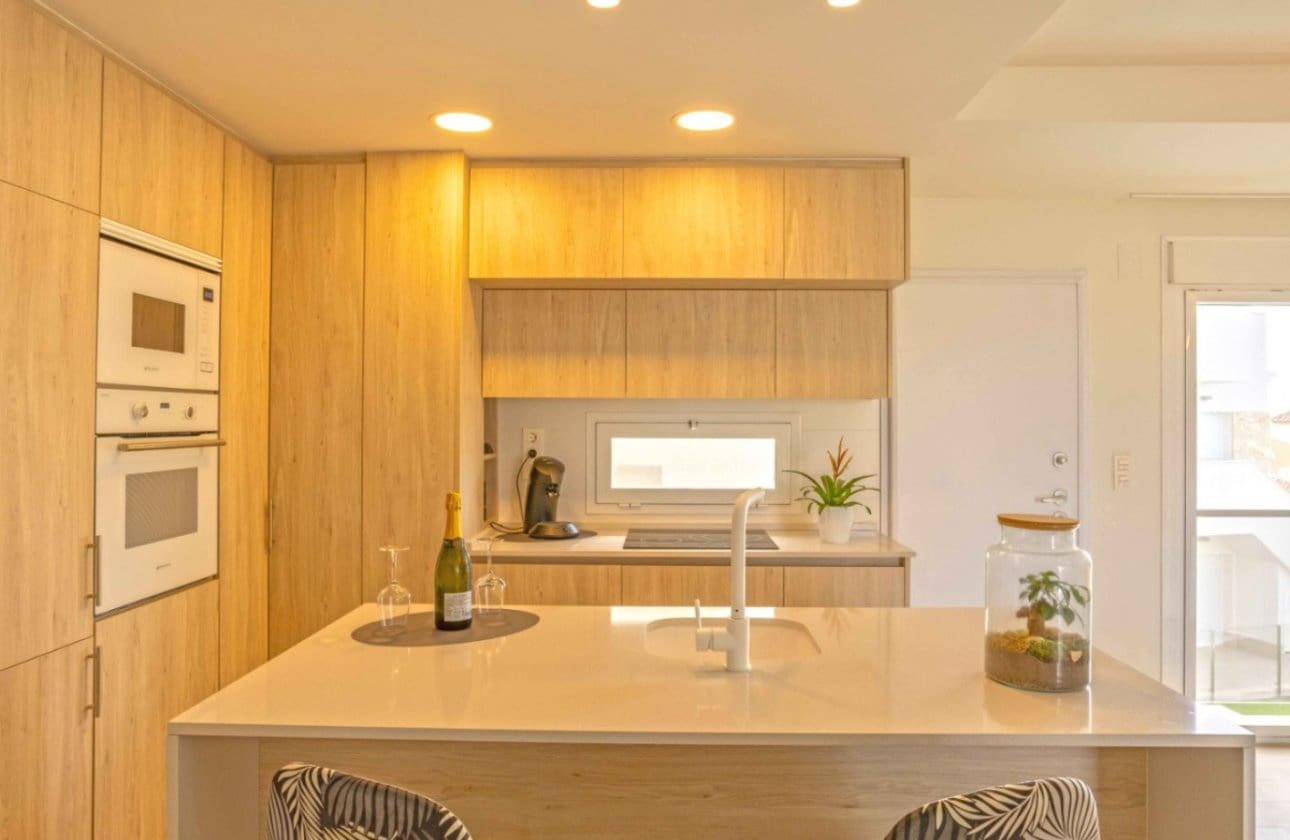 2 sypialnia Penthouse na sprzedaż w Villamartin z basenem - 299 950 € (Ref: 8966242)