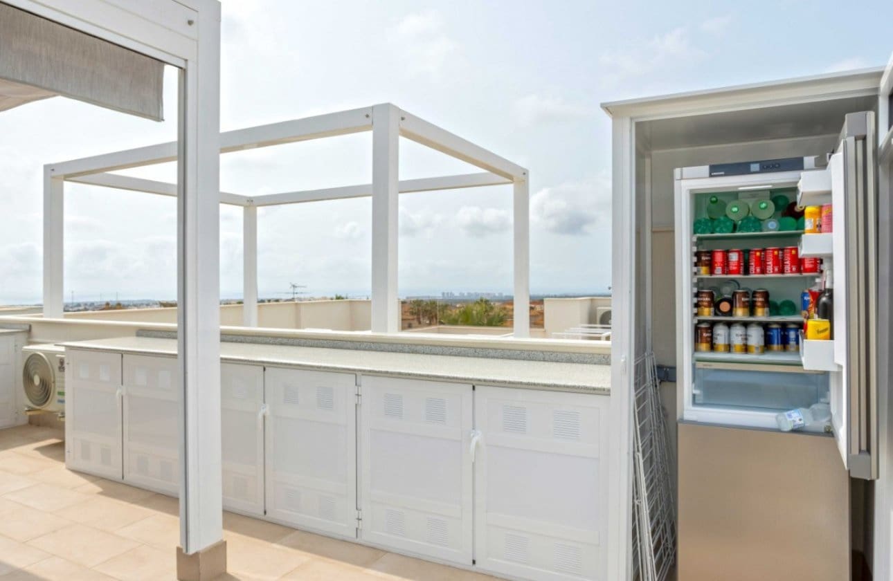 2 sypialnia Penthouse na sprzedaż w Villamartin z basenem - 299 950 € (Ref: 8966242)