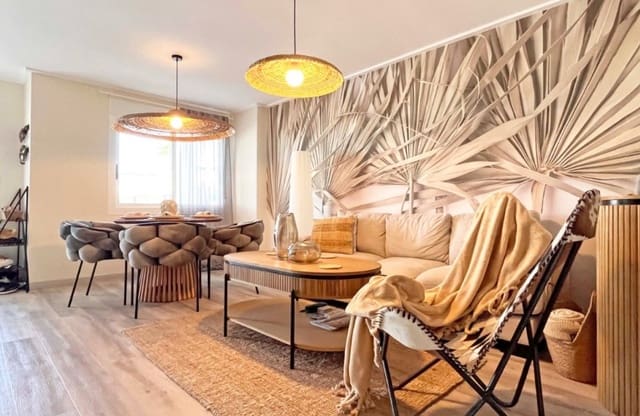 3 bedroom Townhouse for sale in Los Balcones with pool - € 299,000 (Ref: 8966245)