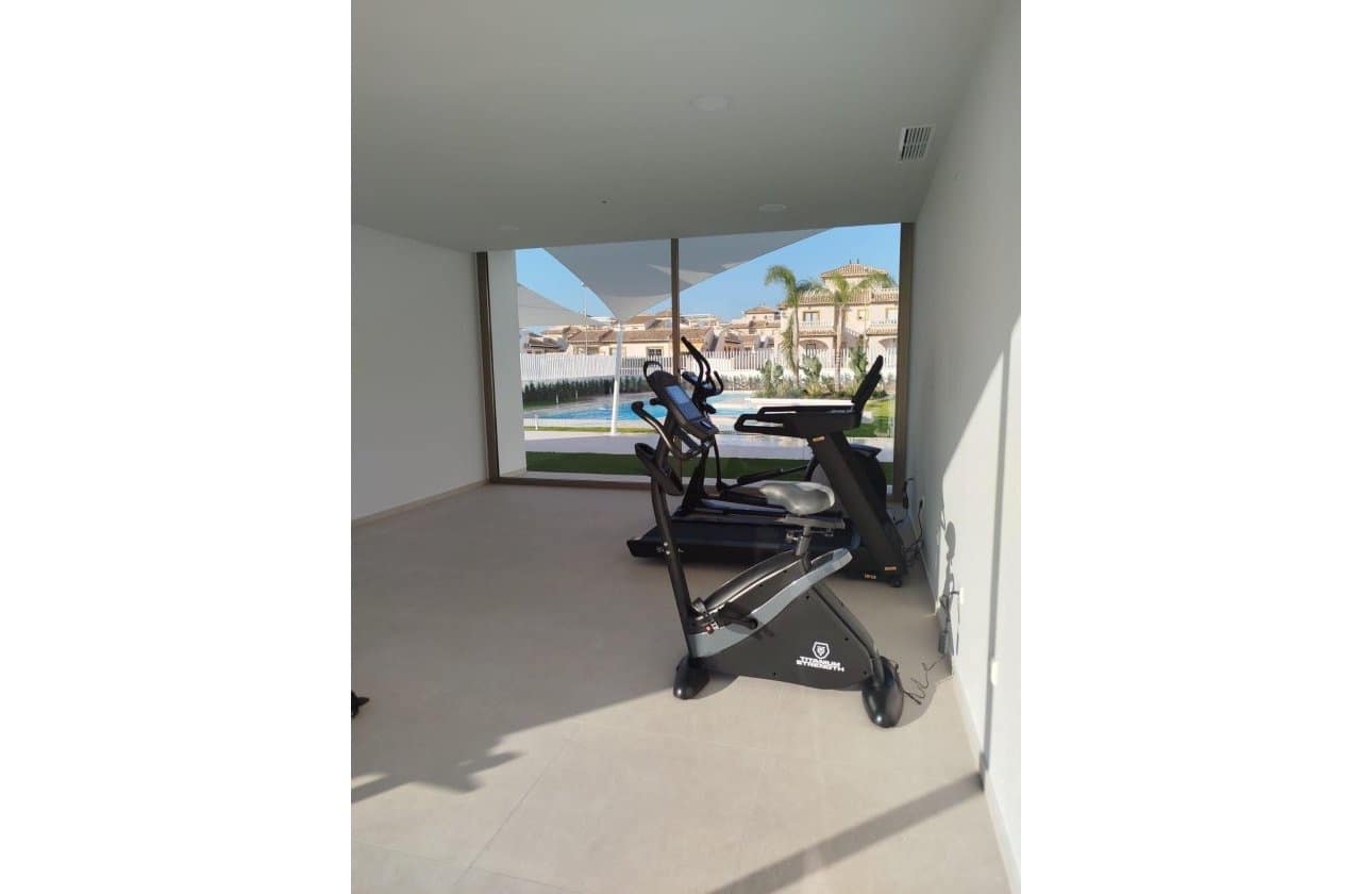 2 soveværelse Penthouse til salg i Orihuela Costa med swimmingpool - € 440.000 (Ref: 8966253)