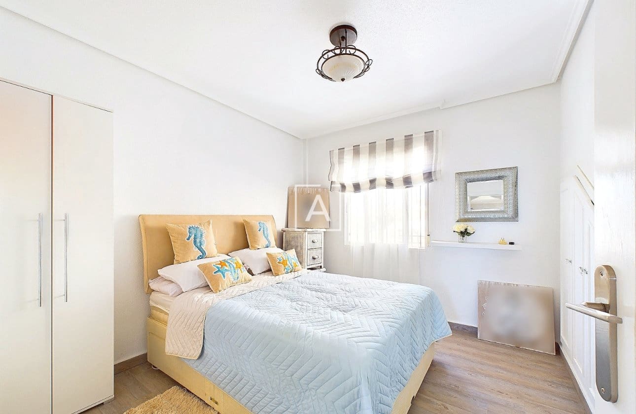 3 bedroom Villa for sale in Pinar de Campoverde with pool - € 249,995 (Ref: 8969046)