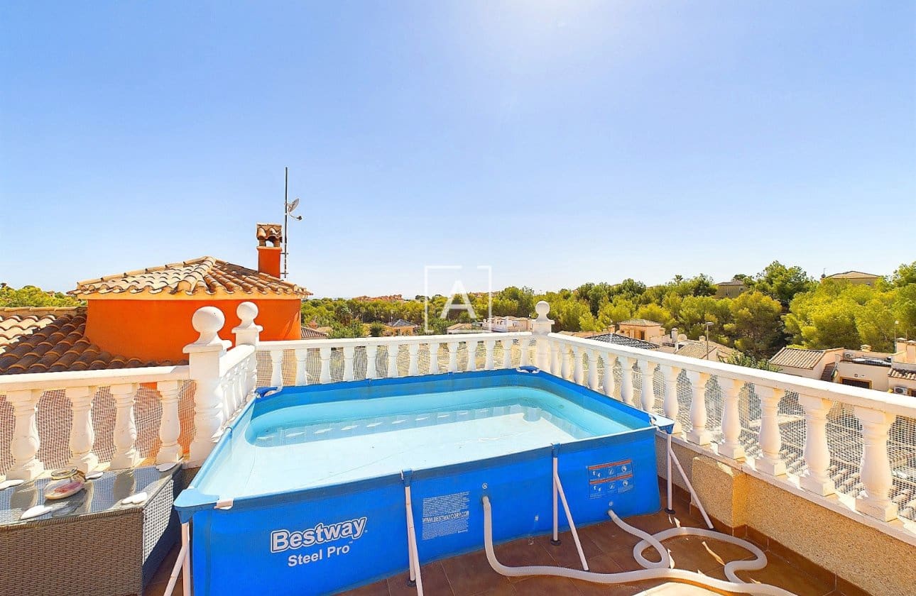 3 bedroom Villa for sale in Pinar de Campoverde with pool - € 249,995 (Ref: 8969046)