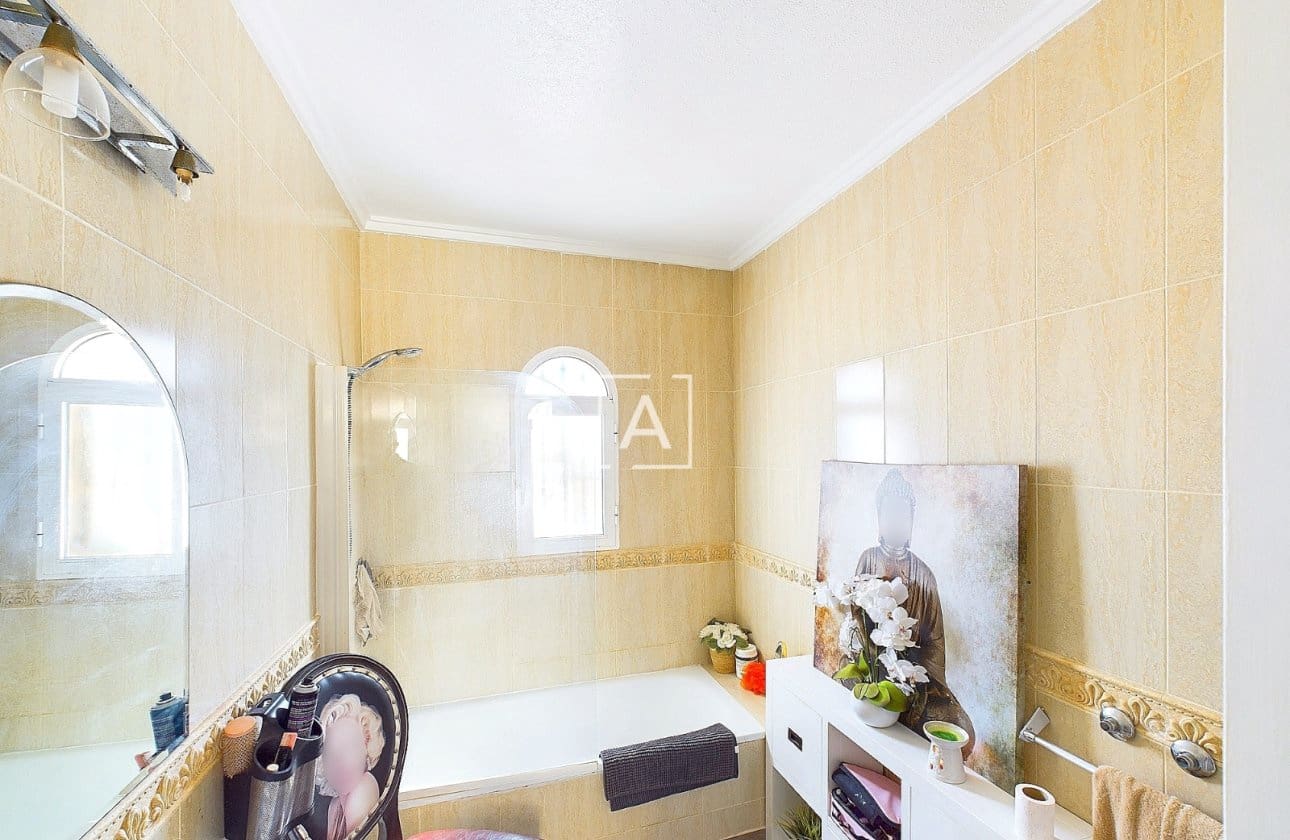 3 bedroom Villa for sale in Pinar de Campoverde with pool - € 249,995 (Ref: 8969046)